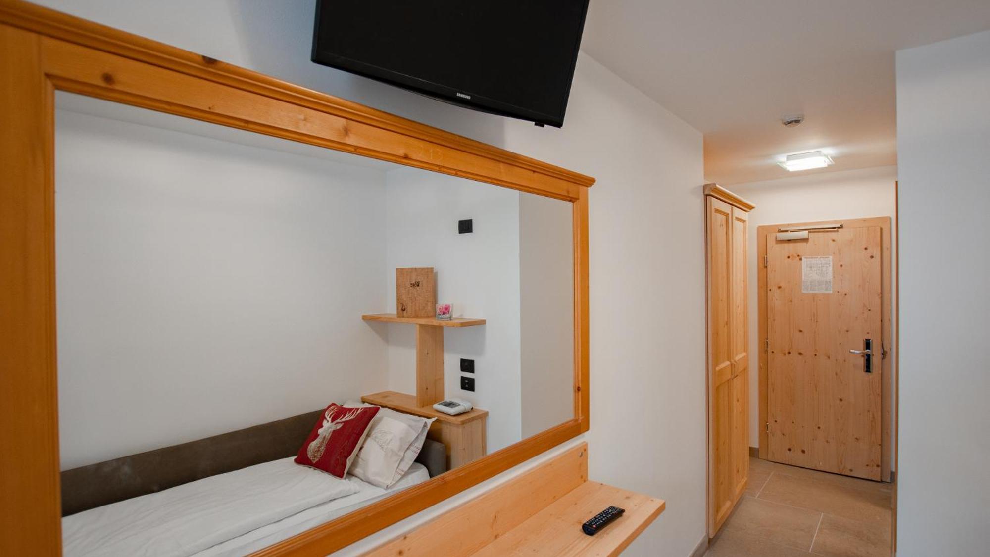 Hotel Bellevue Canazei Pokoj fotografie